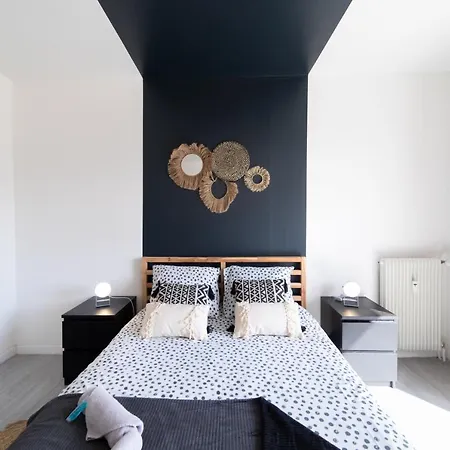 Le Carre Matabiau Hypercentre Gare Netflix Tolosa